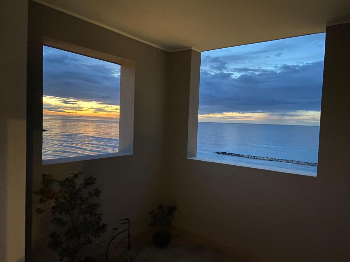 Bari Nalasia Beach Apartment Exteriör bild
