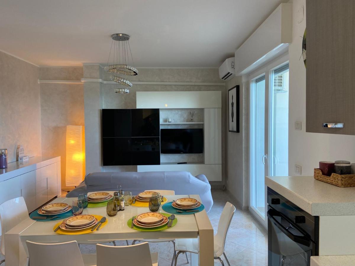 Bari Nalasia Beach Apartment Exteriör bild