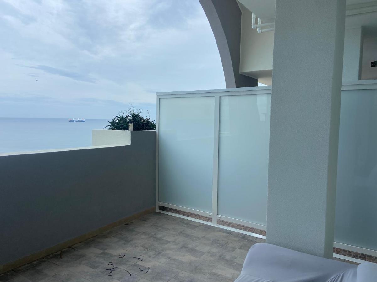 Bari Nalasia Beach Apartment Exteriör bild